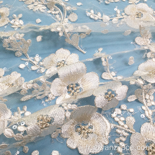 Tissu en dentelle à sequins avec broderie de fleurs de prunier